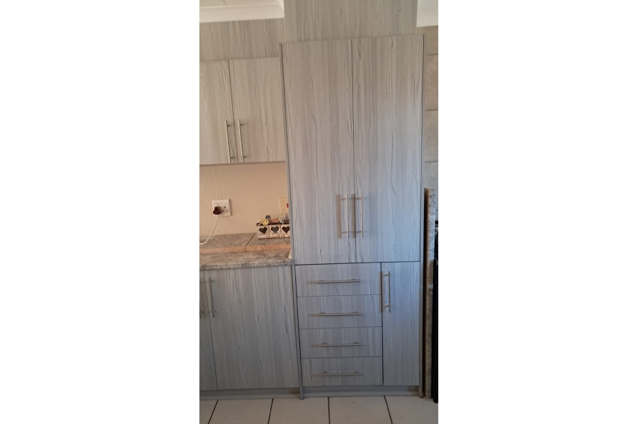 2 Bedroom Property for Sale in Heuwelsig Free State
